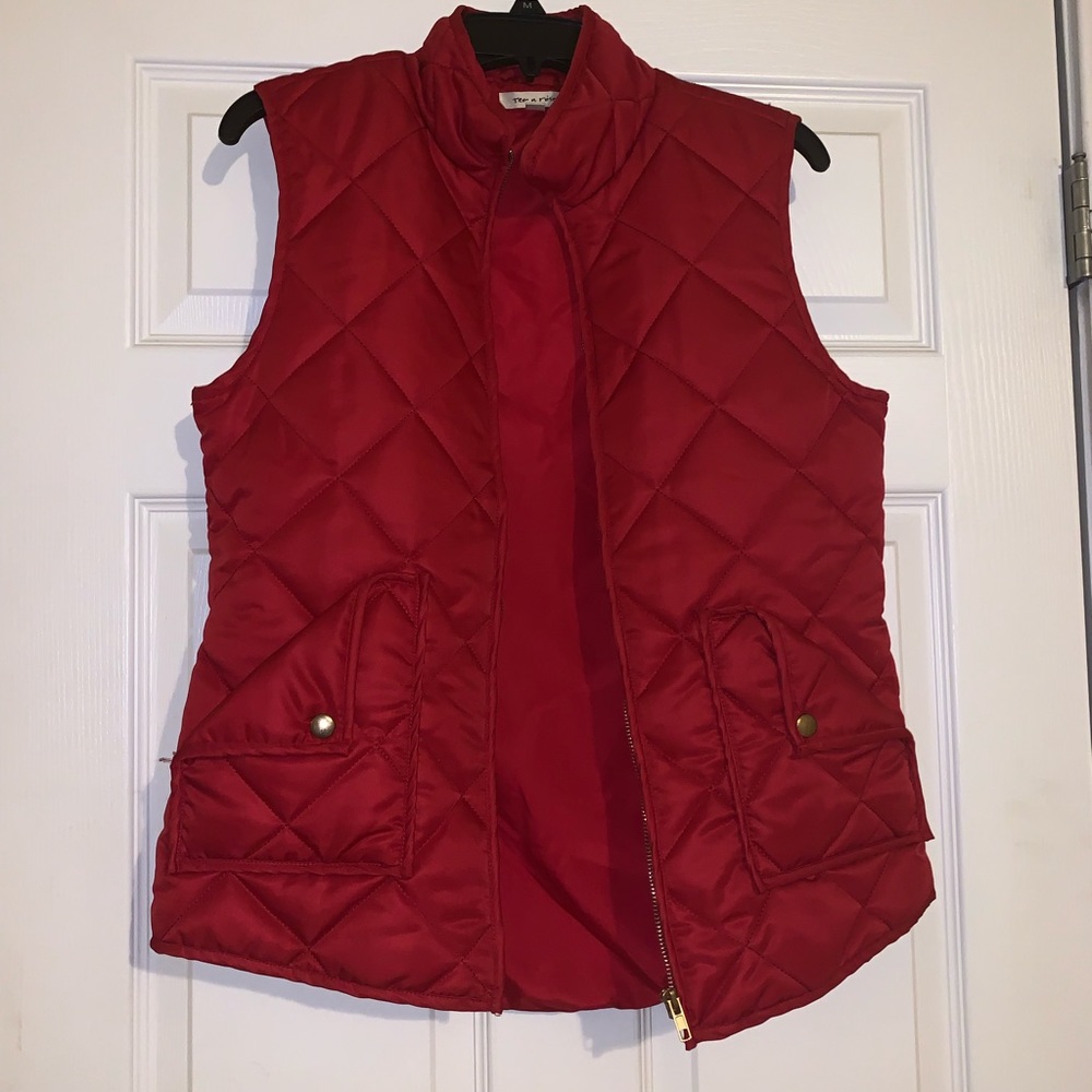 Thick vest in a Size Medium